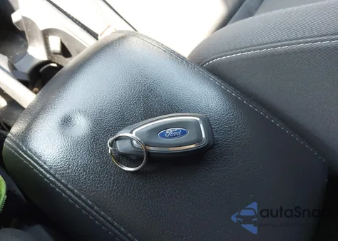 2018 Ford Focus St z USA, uszkodzony, nr VIN 1FADP3L93JL312893